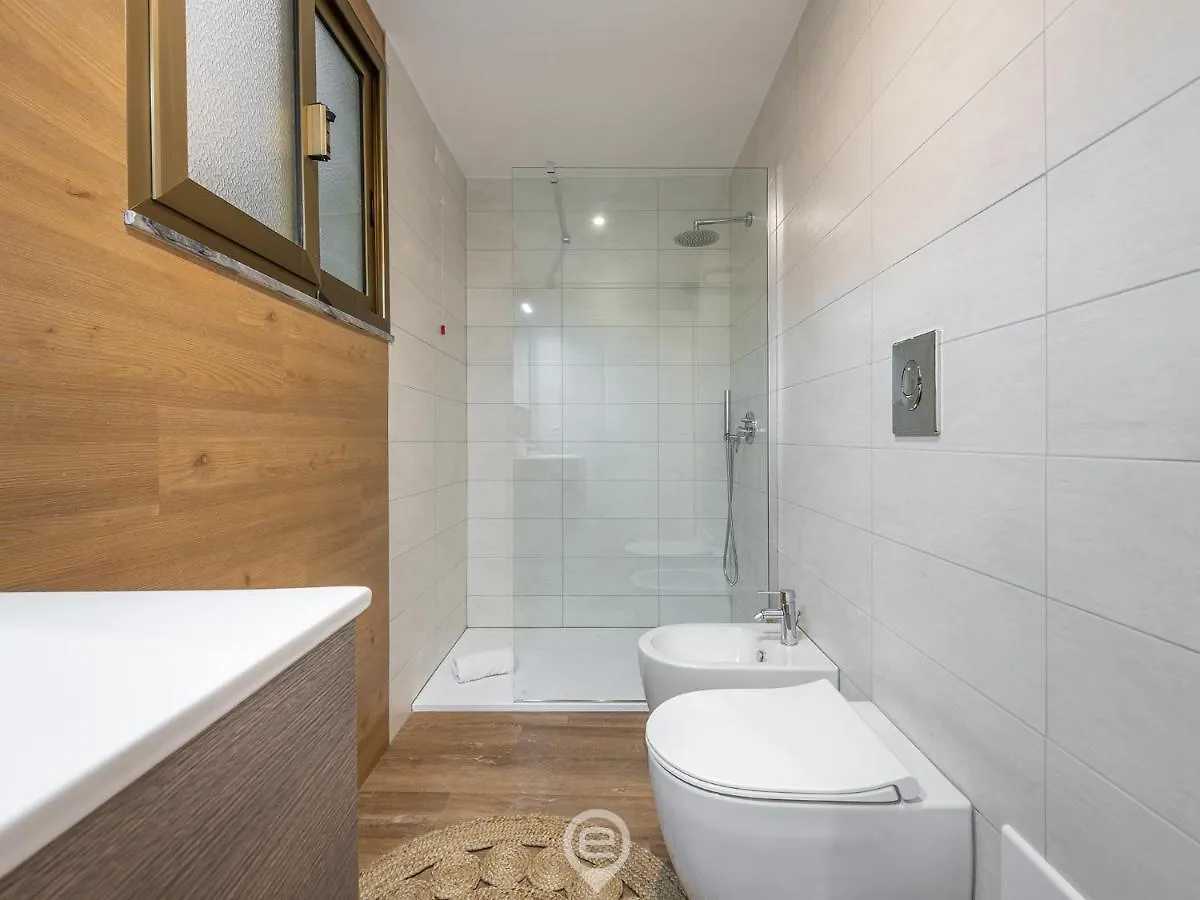 Matilde Apartment - Shopping Street Кальяри 0*,  Италия