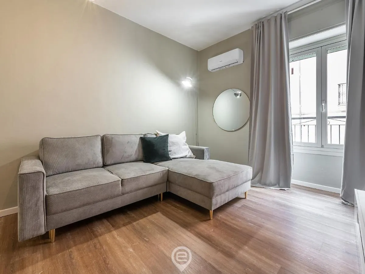 Matilde Apartment - Shopping Street Кальяри